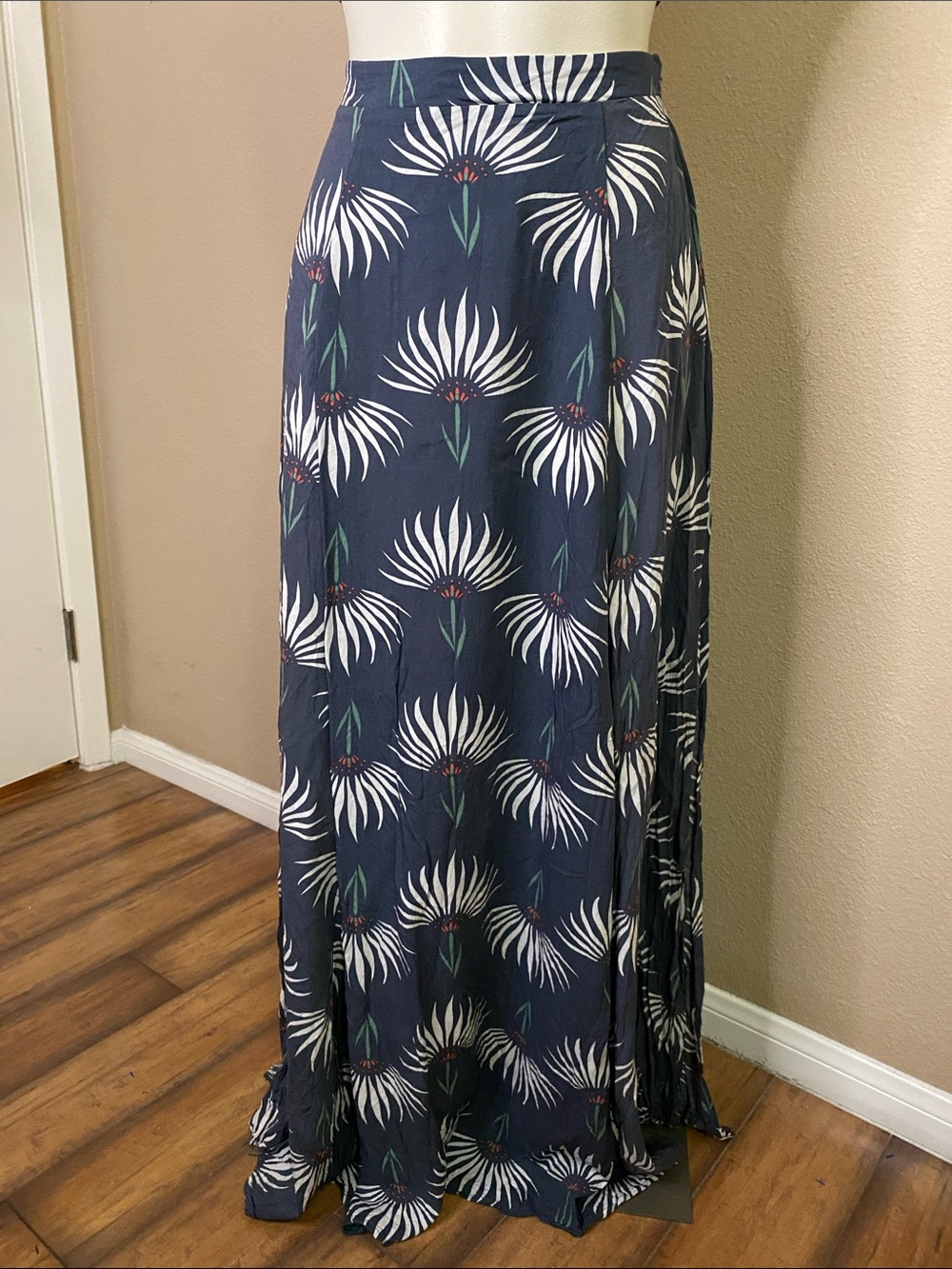 Lulus blue Floral Print boho festival Maxi Skirt & crop top set S - Picture 8 of 13